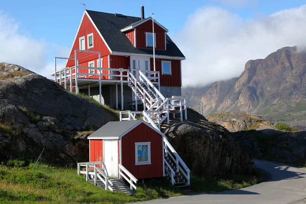 Sisimiut in Groenland, voorheen bekend als Holsteinsborg — Stockfoto