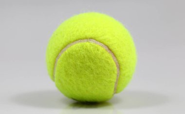 Beyaz arka planda Tennisball 