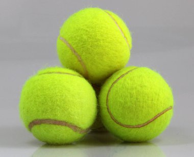 Beyaz arka planda Tennisball 