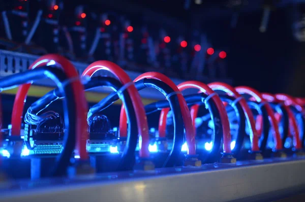 Mavi ışık fiber optik kablolar