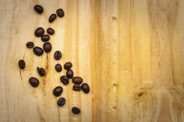 Geröstete Kaffeebohnen als Hintergrund. — Stockfoto