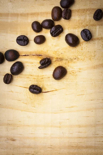 Chicchi di caffè torrefatto utilizzare per sfondo . — Foto Stock