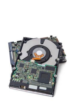 Beyaz arka plan üzerinde Sabit Disk sürücüleri izole.