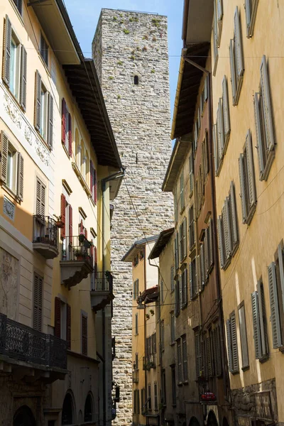 Bergamo, Italy - 11 June 2013: Angle of high town of Bergamo in a sunny day — Stock Photo, Image
