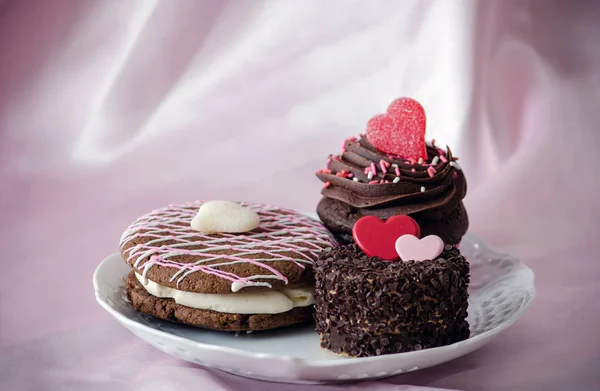 Decadent gebak voor valentines day — Stockfoto