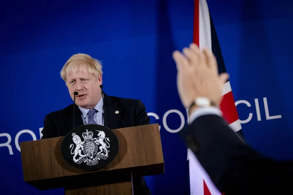 Premier Wielkiej Brytanii Boris Johnson Przemawia Konferencji Prasowej Podczas Szczytu — Zdjęcie stockowe