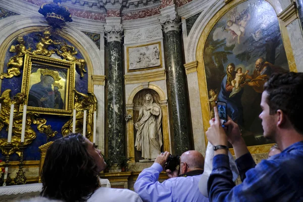 Les Gens Visitent Cathédrale Sienne Qui Est Une Église Médiévale — Photo