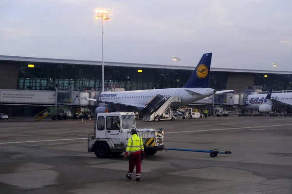 Medlem Markbesättningen Tamrac Bryssels Flygplats Belgien Den Oktober 2019 — Stockfoto