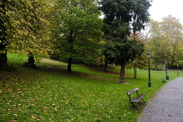 Leopold Park em Brussels, Bélgica — Fotografia de Stock