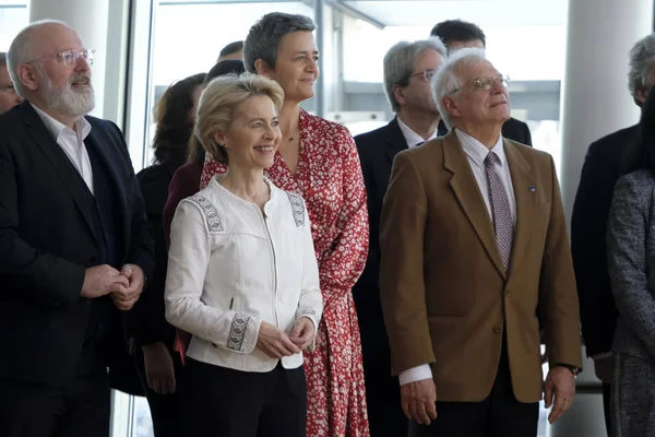 Primera reunión semanal de la nueva Comisión Europea en B —  Fotos de Stock