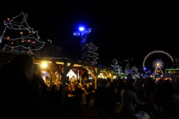 Crowd Walk Christmas Market Bruselas Bélgica Diciembre 2019 — Foto de Stock