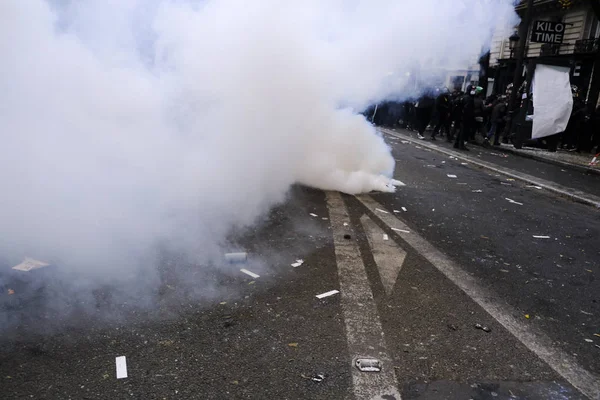 Manifestants Conflit Avec Police Émeute Française Lors Une Manifestation Contre — Photo