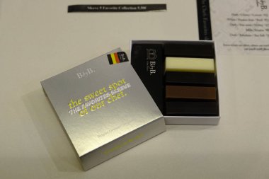 Bruges, Belçika 'daki Çikolata Dükkanı' nda 30 Kasım 2019 'da çeşitli çikolata çeşitleri görüldü.