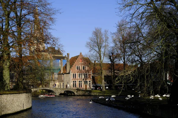 Belçika Nın Bruges Şehrinin Tarihi Merkezindeki Kanal Görüntüsü Kasım 2019 — Stok fotoğraf