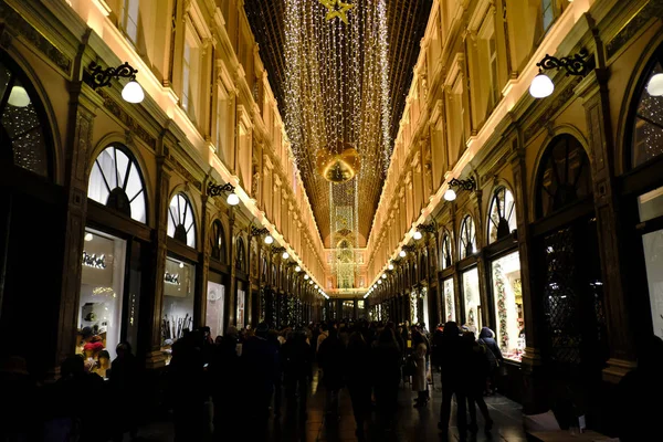 People Walk Gallery Which Decorated Christmas Celebrations Brussels Belgium Dec — Stock Photo, Image