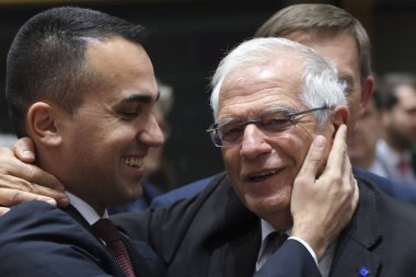 Dışişleri Bakanları Konseyi toplantısında İran ile ilgili acil görüşmeler 