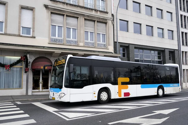 Bus Transport Public Dans Rue Principale Luxembourg Janvier 2020 — Photo