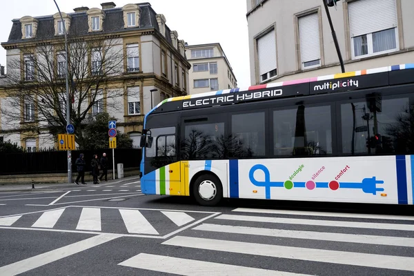 Ônibus Transporte Público Rua Principal Cidade Luxemburgo Janeiro 2020 — Fotografia de Stock