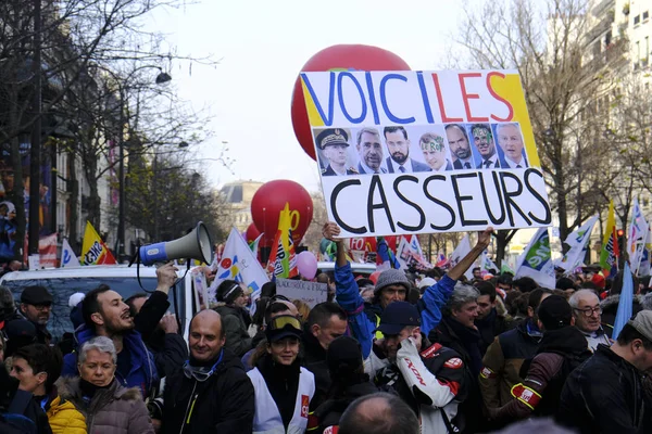 Pessoas Marcham Durante Uma Manifestação Contra Reformas Pensão Paris França — Fotografia de Stock