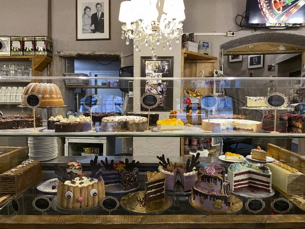Pastries Display Cake Shop Luxembourg Luxembourg Jan 2020 — 스톡 사진