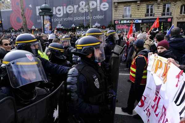 Police Émeute Française Sécurise Zone Lors Une Manifestation Contre Les — Photo