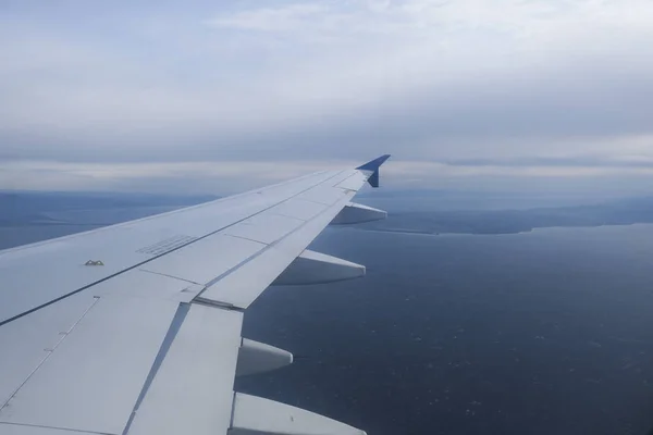 Luchtfoto Van Thessaloniki Gezien Vanuit Het Raam Van Een Vliegtuig — Stockfoto