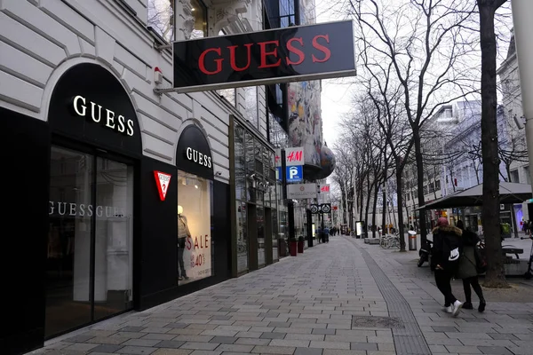 Sucursal Guess Retail Company Viena Austria Diciembre 2019 —  Fotos de Stock