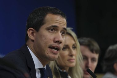 Venezuela muhalefet lideri Juan Guaido, 22 Ocak 2020 'de Brüksel, Belçika' daki Avrupa Parlamentosu 'nda düzenlediği basın toplantısında konuştu..