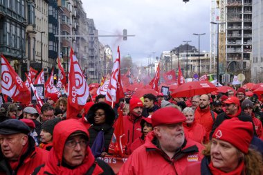 Güçlendirilmiş ve adil bir şekilde finanse edilen toplumlar için ulusal gösteri