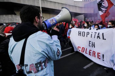 Güçlendirilmiş ve adil bir şekilde finanse edilen toplumlar için ulusal gösteri