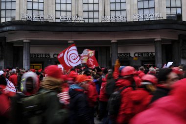 Güçlendirilmiş ve adil bir şekilde finanse edilen toplumlar için ulusal gösteri