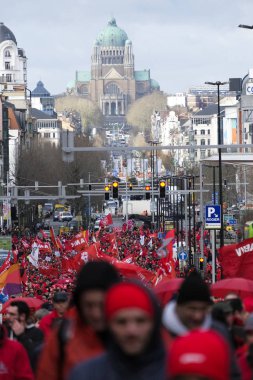 Güçlendirilmiş ve adil bir şekilde finanse edilen toplumlar için ulusal gösteri