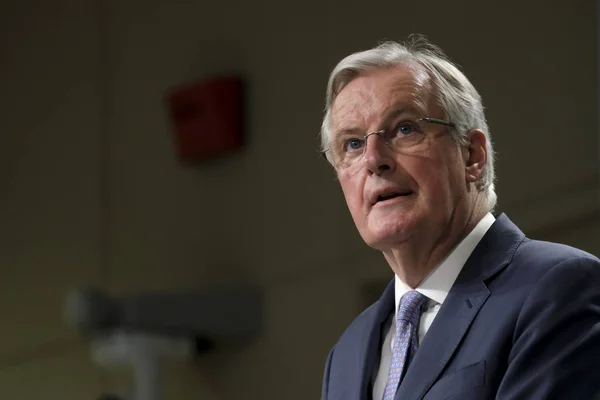 Michel Barnier, negociador del Brexit de la UE, celebra una conferencia de prensa —  Fotos de Stock