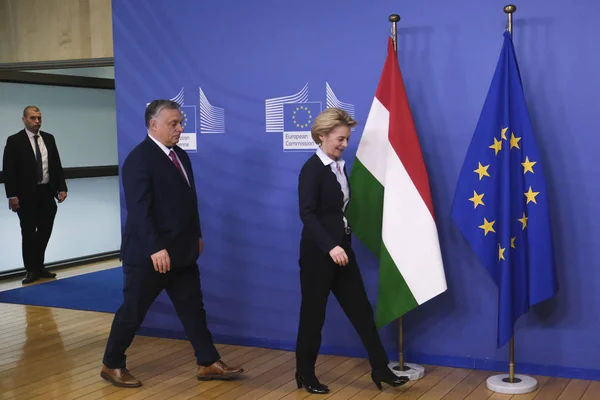 Ungerns premiärminister Leonard Orban besöker EU-kommissionen i Bryssel, — Stockfoto