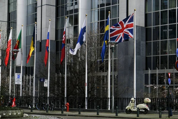 ベルギーのブリュッセル 2020年1月31日英国の国旗 ユニオンジャックは ブリュッセルの欧州議会本部の外 — ストック写真