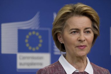 Brüksel, Belçika. 19 Şubat 2020. Avrupa Komisyonu Başkanı Ursula von der Leyen, Yapay Zeka konulu basın toplantısında (Ai).   