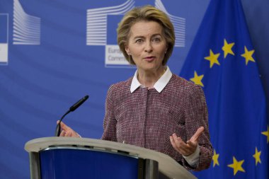 Brüksel, Belçika. 19 Şubat 2020. Avrupa Komisyonu Başkanı Ursula von der Leyen, Yapay Zeka konulu basın toplantısında (Ai).   