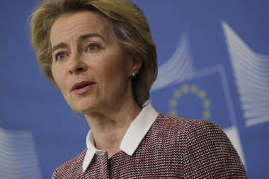 Brüksel, Belçika. 19 Şubat 2020. Avrupa Komisyonu Başkanı Ursula von der Leyen, Yapay Zeka konulu basın toplantısında (Ai).   