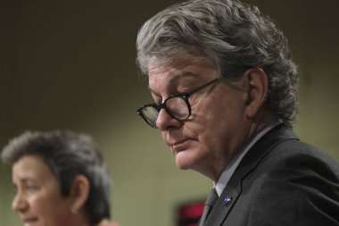 Brüksel, Belçika. 19 Şubat 2020. Eu 'nun İç Piyasadan Sorumlu Komisyon Üyesi Thierry Breton, Yapay Zeka konulu basın toplantısında (Ai) 