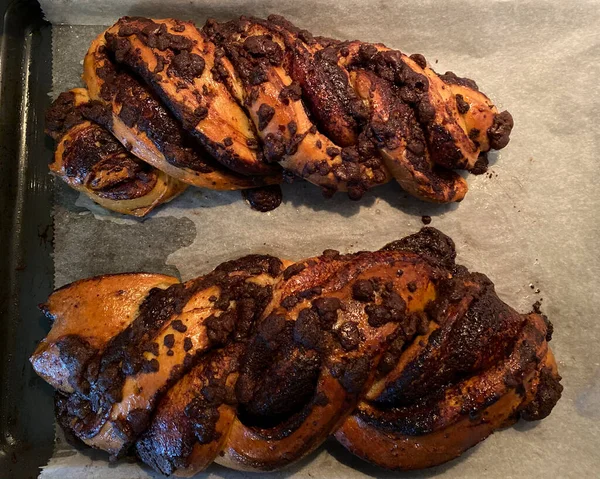 Sweet Homemade Chocolate Babka Pão Pronto Para Comer — Fotografia de Stock