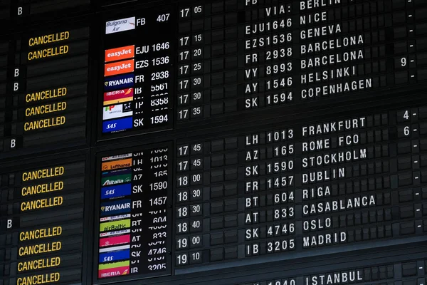 Departure Timetable Board Displays Cancelled Flights Brussels Airport Brussels Belgium — Stock Photo, Image