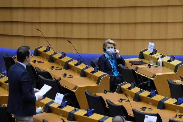 Europeiska Kommissionens Ordförande Ursula Von Der Leyen Vid Ett Plenarsammanträde — Stockfoto