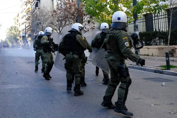 Oproerpolitie Botste Februari 2020 Met Demonstranten Van Buiten Athene University — Stockfoto