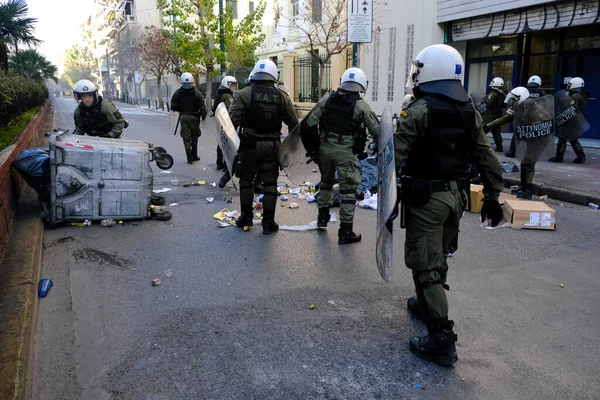 Riot Police Clashed Demonstrators Athens University Economics Business Athens Greece — Stock Photo, Image