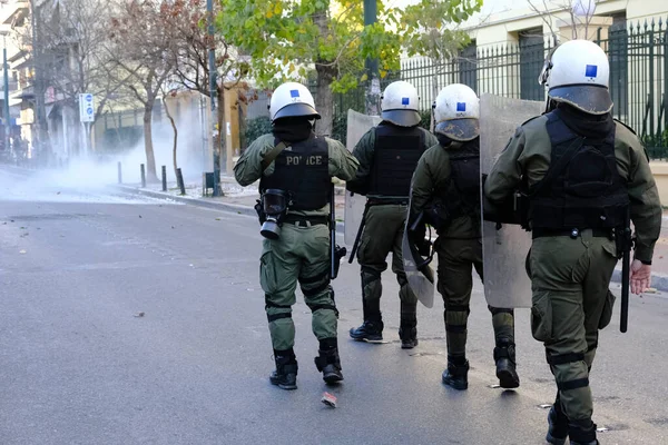 Oproerpolitie Botste Februari 2020 Met Demonstranten Van Buiten Athene University — Stockfoto