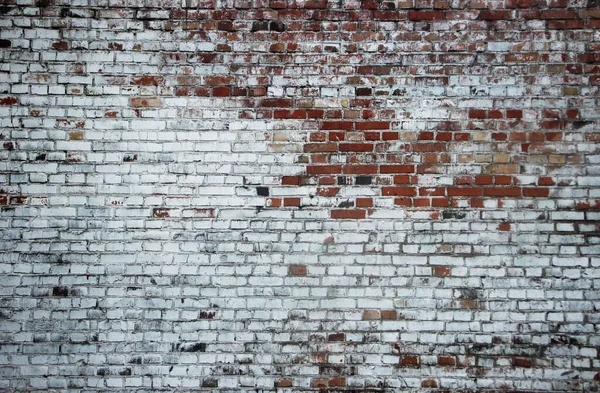 Стара Вивітрена Старовинна Цегляна Стіна Частково Пофарбована Білий Колір — стокове фото