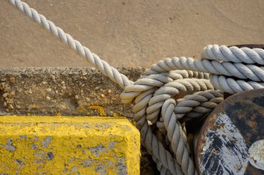 Eski deniz çapa ipi