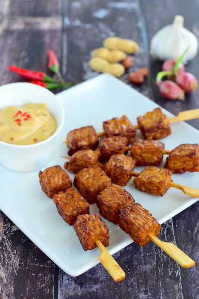 Tempe şişleri / Tempe satay