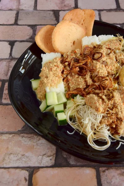 Ketoprak Cibo Vegetariano Indonesiano Dall Indonesia Composto Tofu Cetriolo Torta — Foto Stock