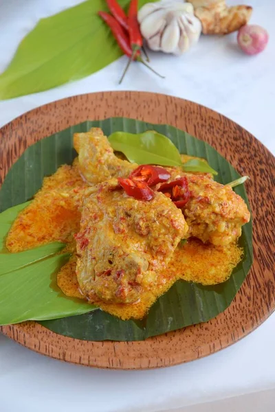 Ayam Kalio Padang Wet Saucy Chicken Rendang Served Banana Leaf — Stockfoto